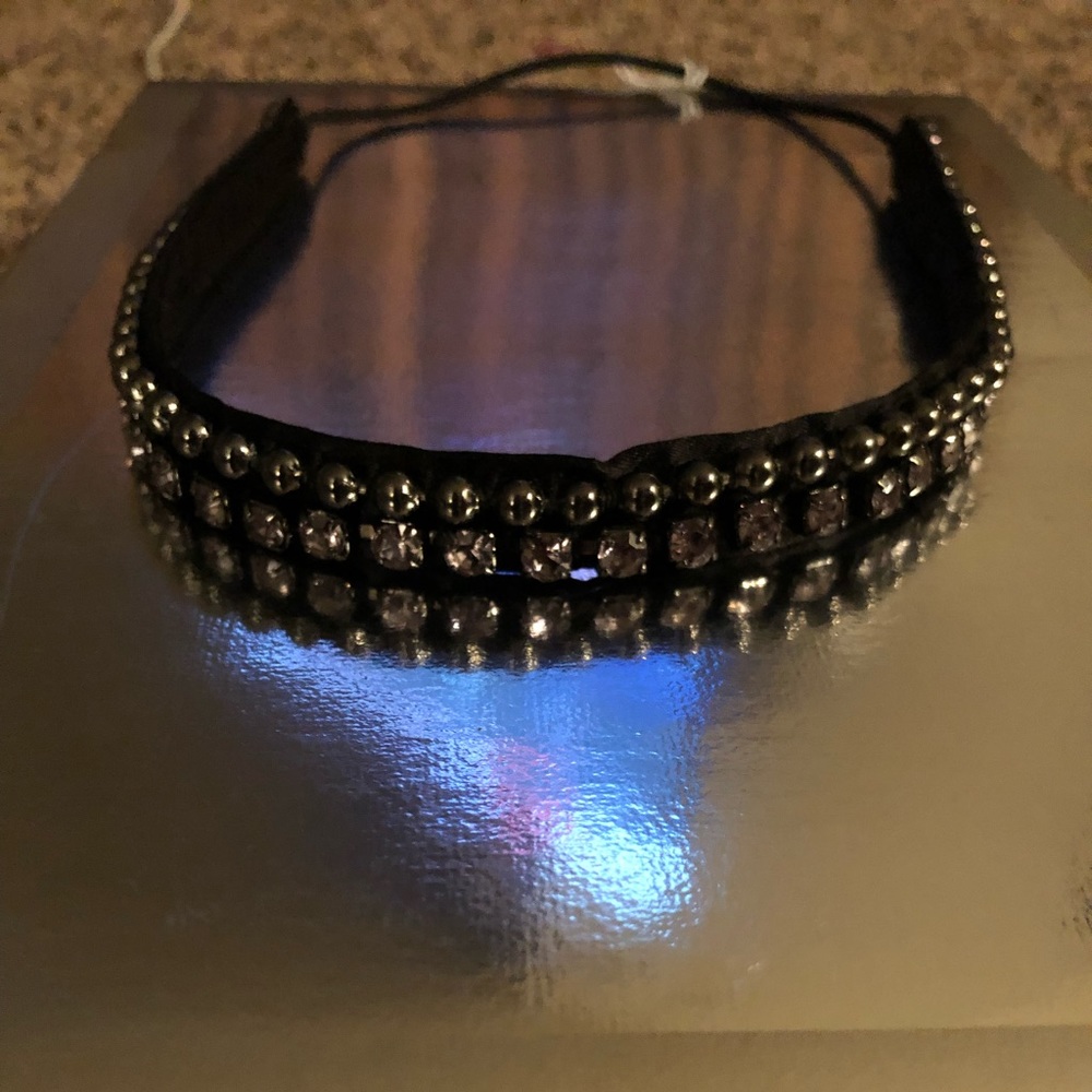 Headbands - Picture 6 of 7